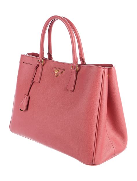 prada saffiano alma|Prada saffiano tote price.